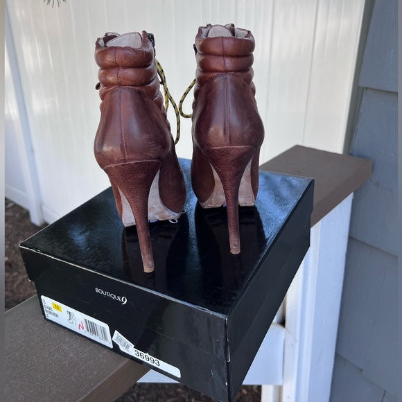 Boutique 9 Platform Bootie - Picture 5 of 7